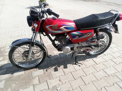 honda 125 v good condition