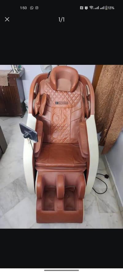 JC Buckman Full Body Massage Chair