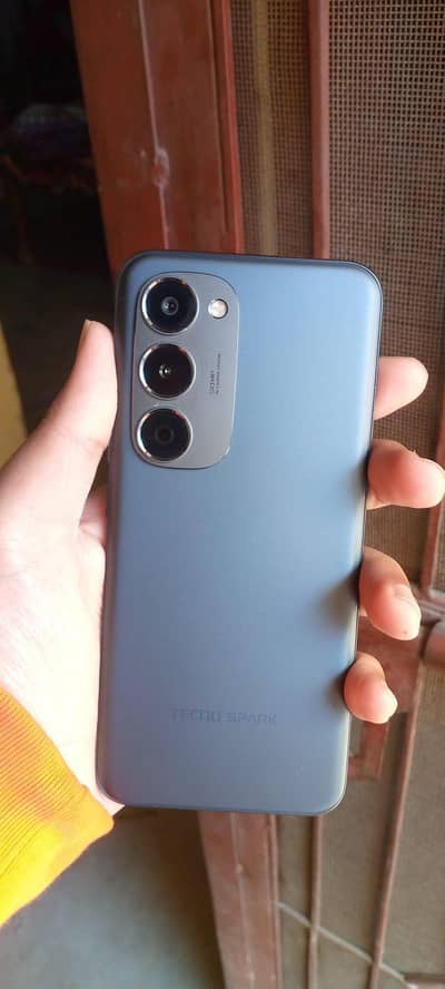 Tecno spark 40 pro plus