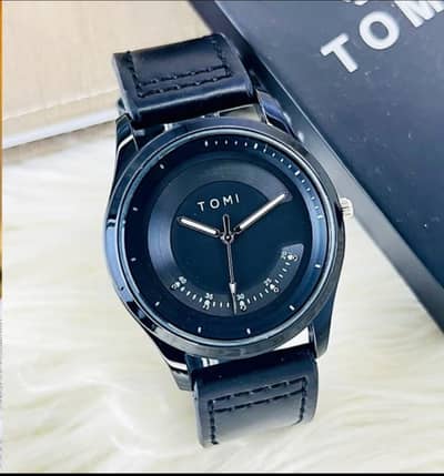 TOMI leather strap watch
