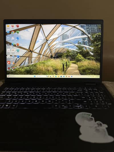 Dell Latitude 3520 - Core i5 (11 Gen)