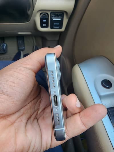 i phone 15 pro max white colour