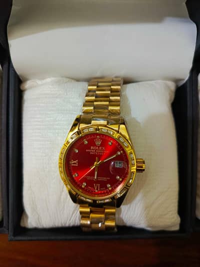 NEED STAFF MALE AND FEMALE