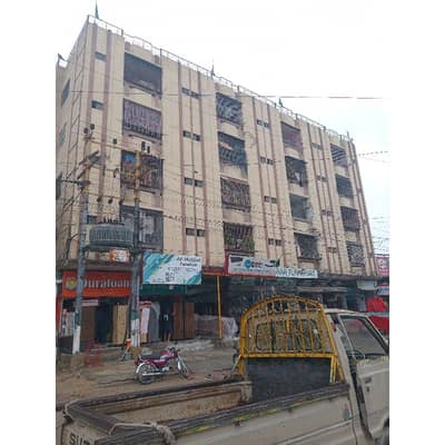 2BED LOUNCH 1ST FLOOR MAIN GARIBABAD FURNITURE MARKET AVAILABLE FOR SALE