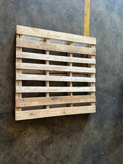 Plastic pallets | New & used pallets I Industrial Storage pallet Stock