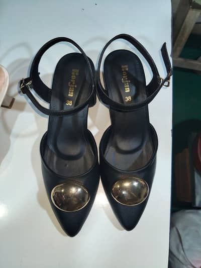 Branded Ladies formal heels for sale