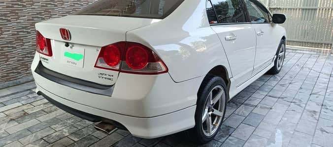 Honda Civic 2010 Full Option sunroof Total Genuine granted scratchless