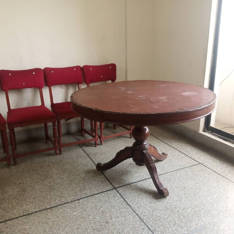 Dining Table & Chairs 2