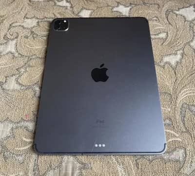 iPad pro 2020 2nd generation 128gb 11 inches I pad