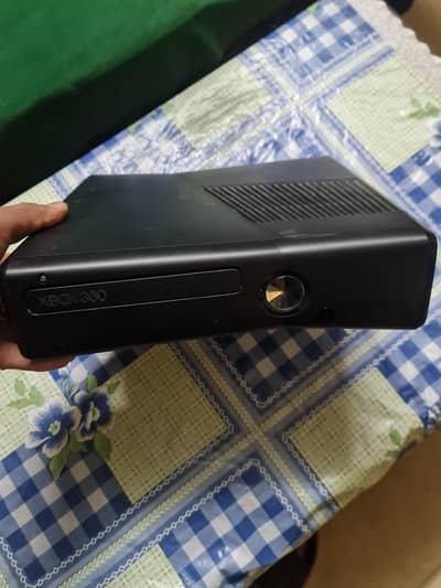 xbox 360 in good condition