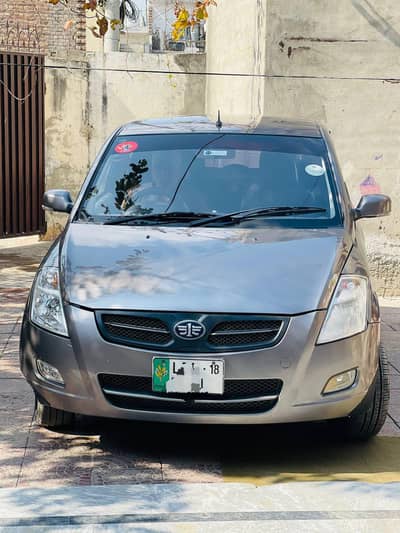 FAW V2 2018 MODEL 1ST OWNER LHR REG.