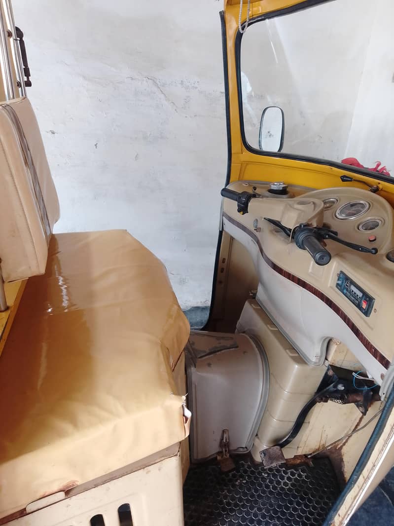 Auto rickshaw 1