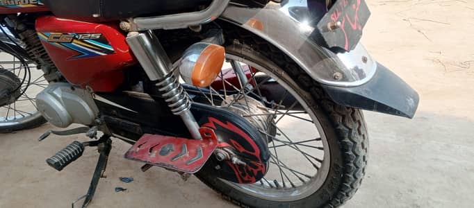 Honda 125 original sara