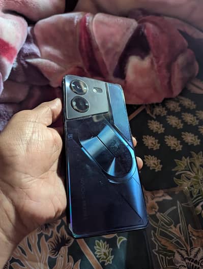 Tecno pova 5 pro 5g location korangi no2