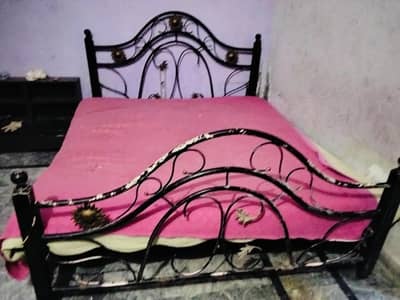 iron bed