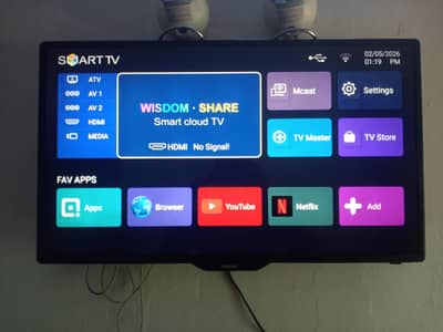 Samsung smart LED TV in good condition urgent for sale.