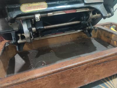 SEWING MACHINE / SILAI MACHINE