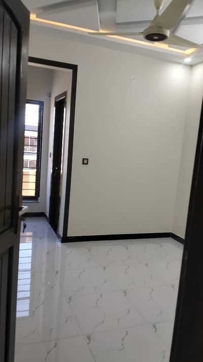 5 Marla Upper portion For Rent In University Town A-Block