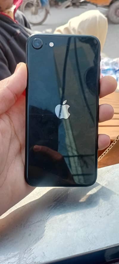 Iphone se 2020 64 price final hy is se kam ni ho gi