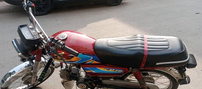 United 70cc bike modified with lighting