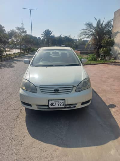 2.0 D-Saloon Toyota in very good condition.