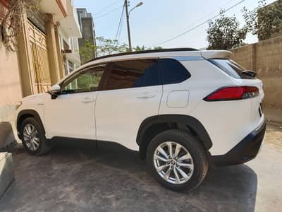 Corolla cross hybrid