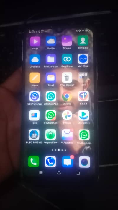 vivo y17 8/256 without charger box 5000mah battery