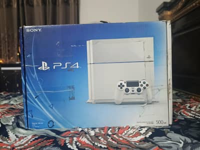PS4 Glacier White 500GB Jailbreak | 2 Controllers | 8 Games