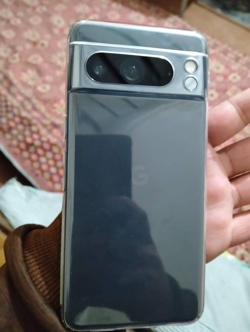 Google pixel 8 pro 1