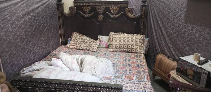 Bed For sale urgently