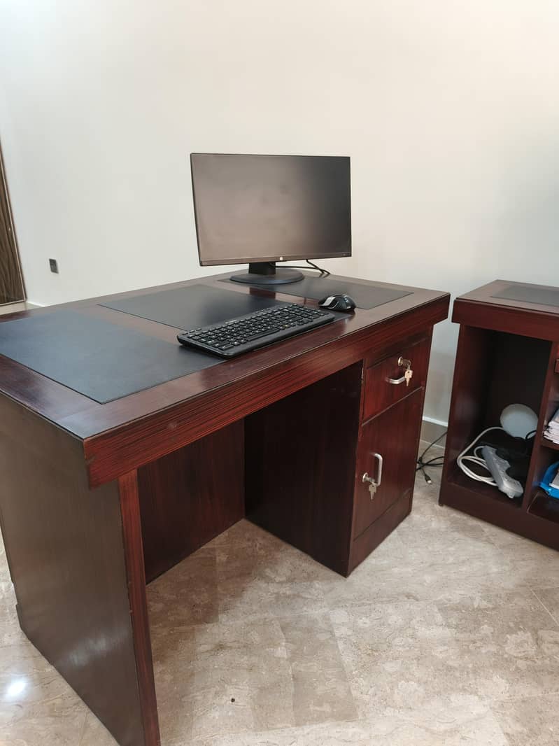 Office table & side table 2