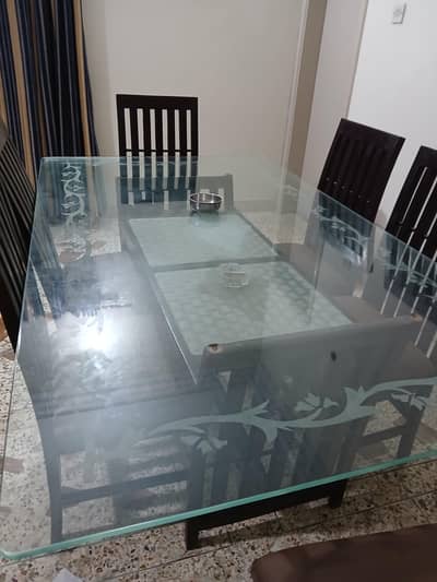 6 seater glass dining table new condition