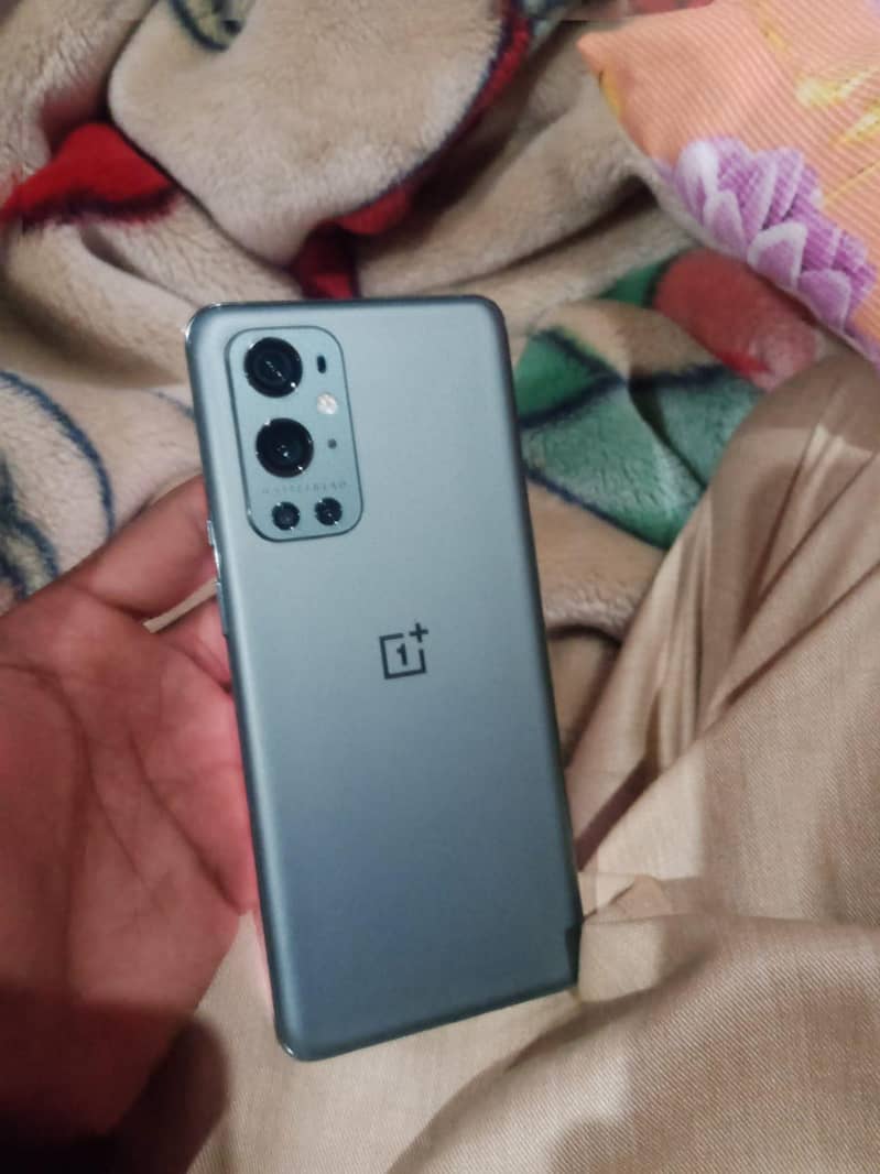 OnePlus 9 Pro 0