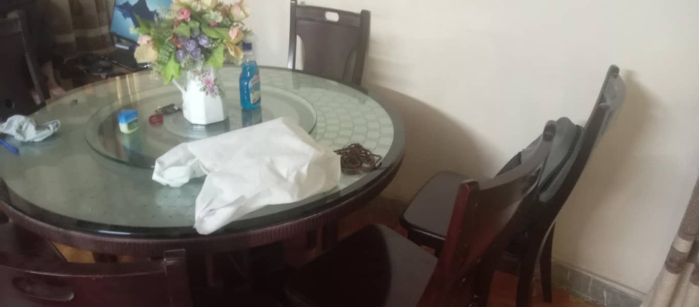 Dining table 6 seater 1