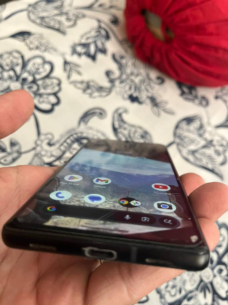 Pixel 6A 4