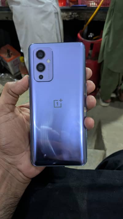 OnePlus 9