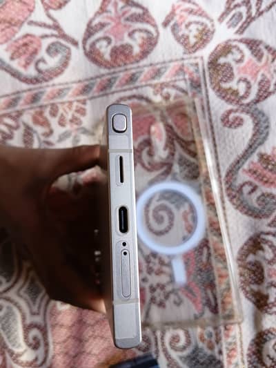 s24 ultra sim lock. 10/10