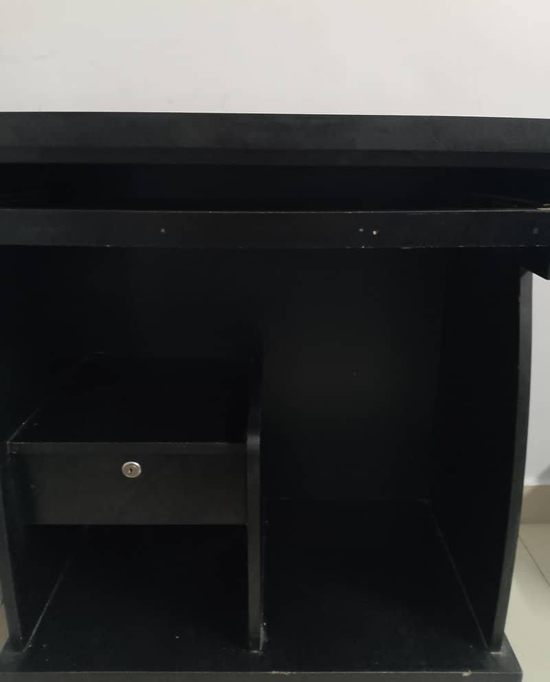 computer table in 5 k 1