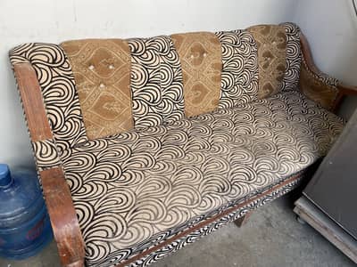 5 seater sofa set slightly used