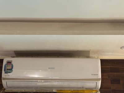 orient Ac for sale in reasonable price urgent sale