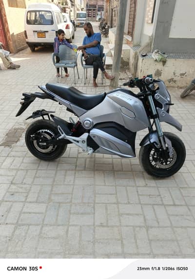 unique alpha electric bike