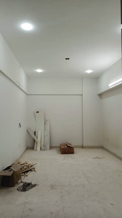 240 Square Yards House Ideally Situated In Shadman Town - Sector-14/B