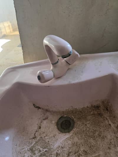 Bathroom sanitary and fittings  used