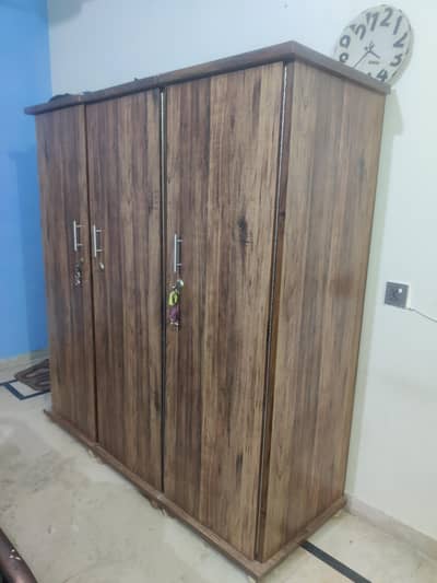 Wooden Wardrobe / Almari for Sale – Excellent Condition (10/10)
