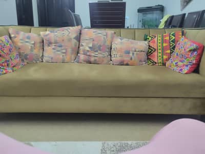 almost New! 5-Seater Sofa Set   Barely Used & Spotless