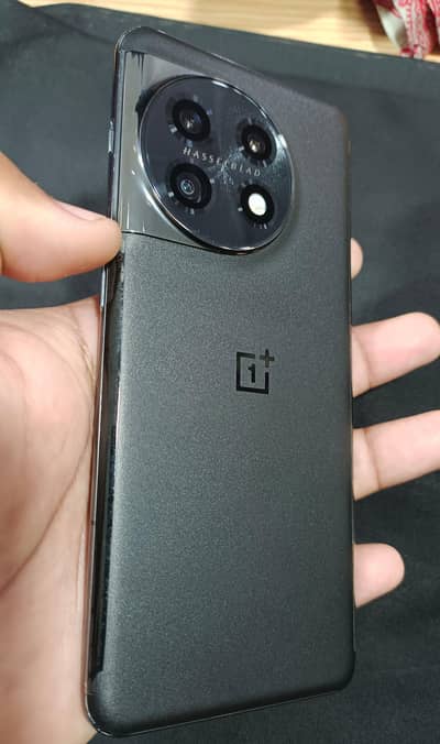 OnePlus 11 (16)(256) PTA approved