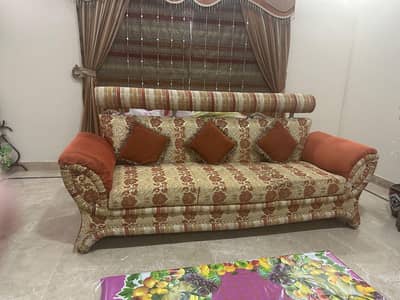 7 Seater Sofa Set Good Condition  urgent sale