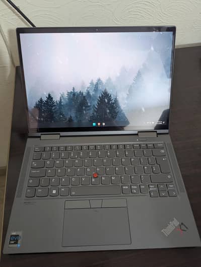 X1 Yoga Gen 6 16/512 2 in 1 Mint Condition