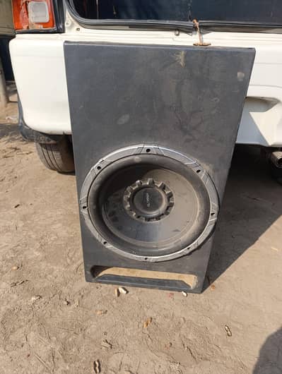 amp and woofer 03003192146