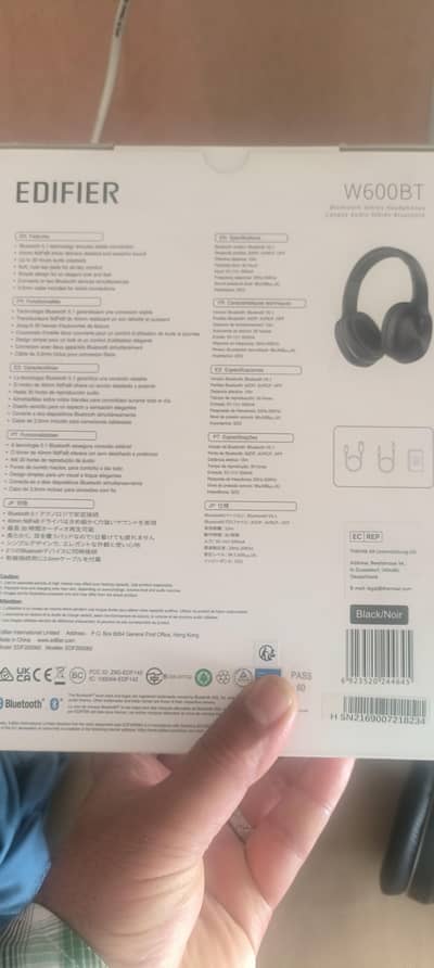 Edifier w600BT head phone